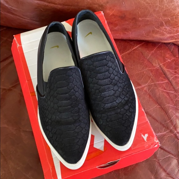 Nike loafers - Picture 1 of 7